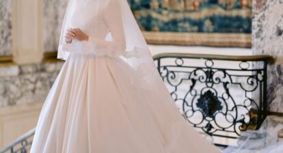 the-story-behind-olivia-culpo’s-traditional-dolce-&-gabbana-ballgown-for-her-rhode-island-wedding