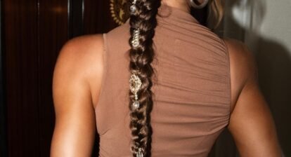 a-jeweled-braid-is-khloe-kardashian’s-summer-wedding-hairstyle