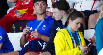 my-favorite-olympics-gear?-tom-daley’s-hand-knit-sweater